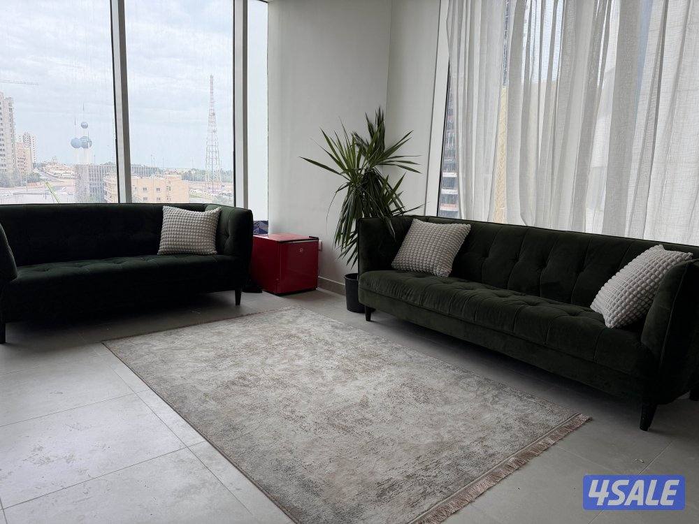 كنب نظييف بحالة شبه جديدة0