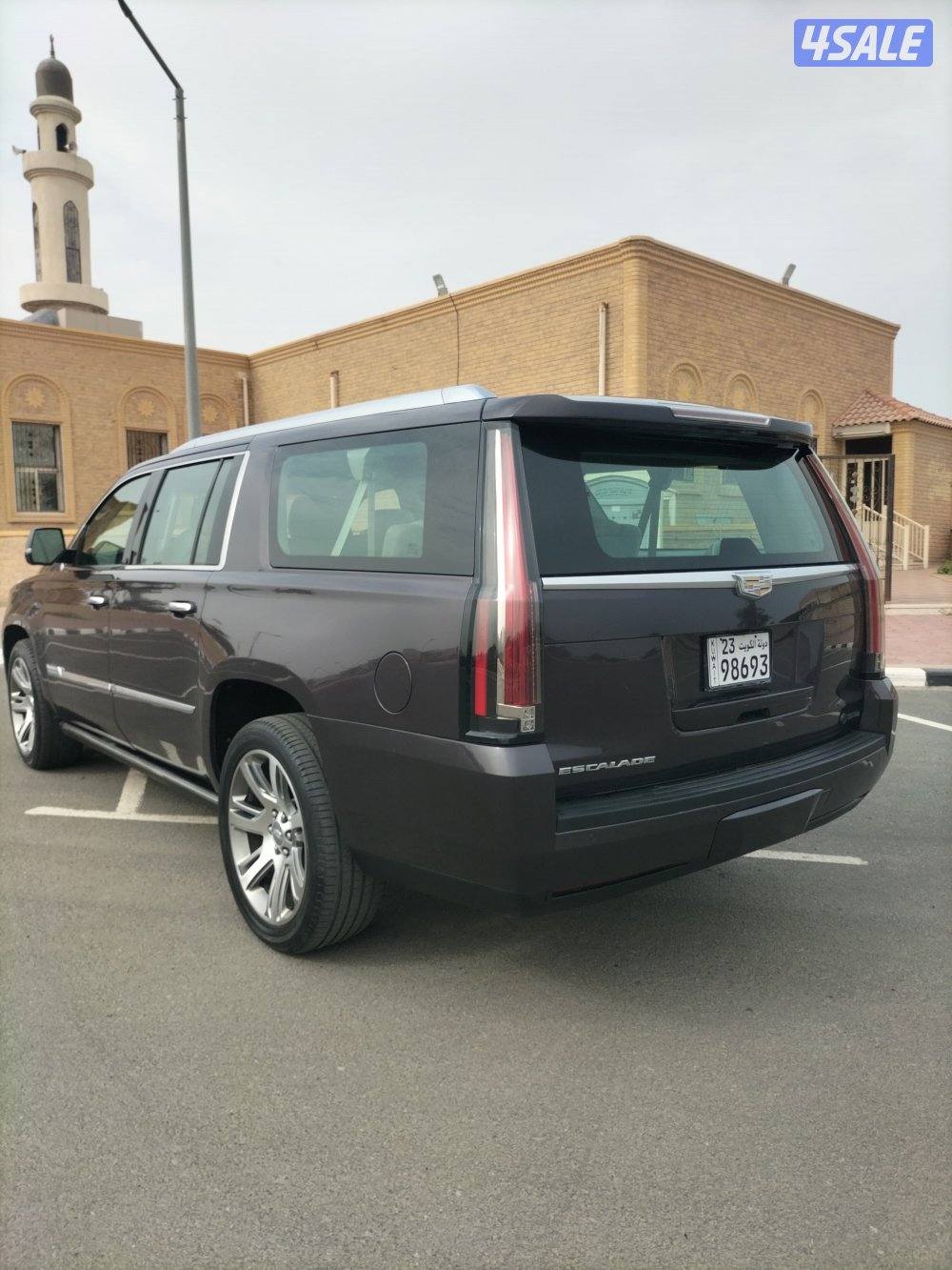 للبيع اسكاليد طويل4