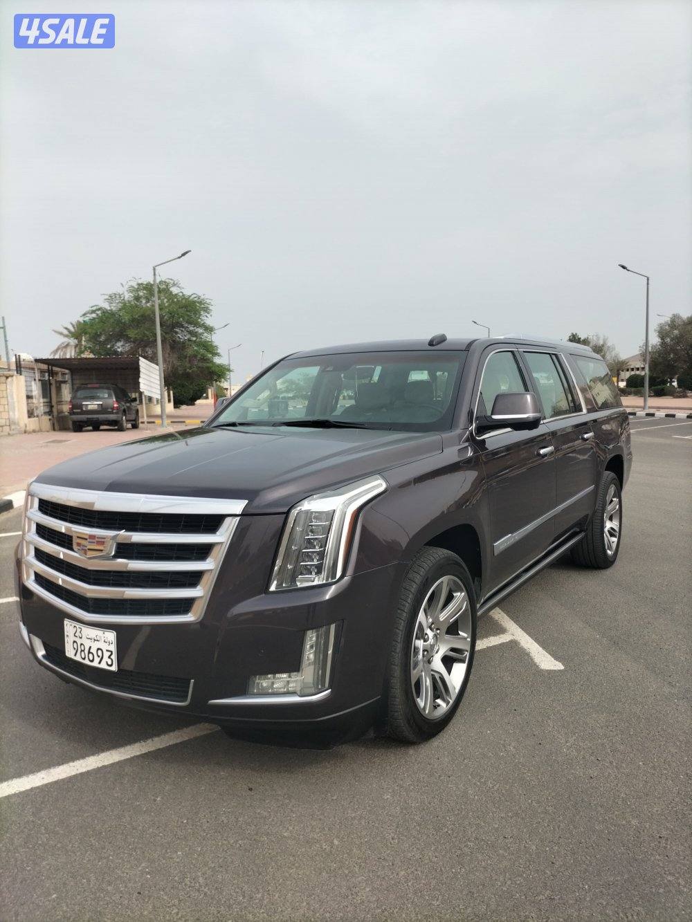 للبيع اسكاليد طويل7