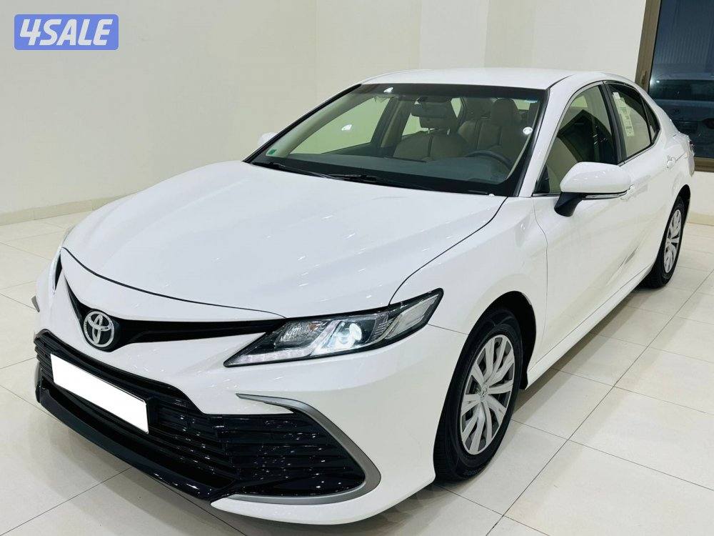 للبيع تويوتا كامري LE  2.5موديل 20230