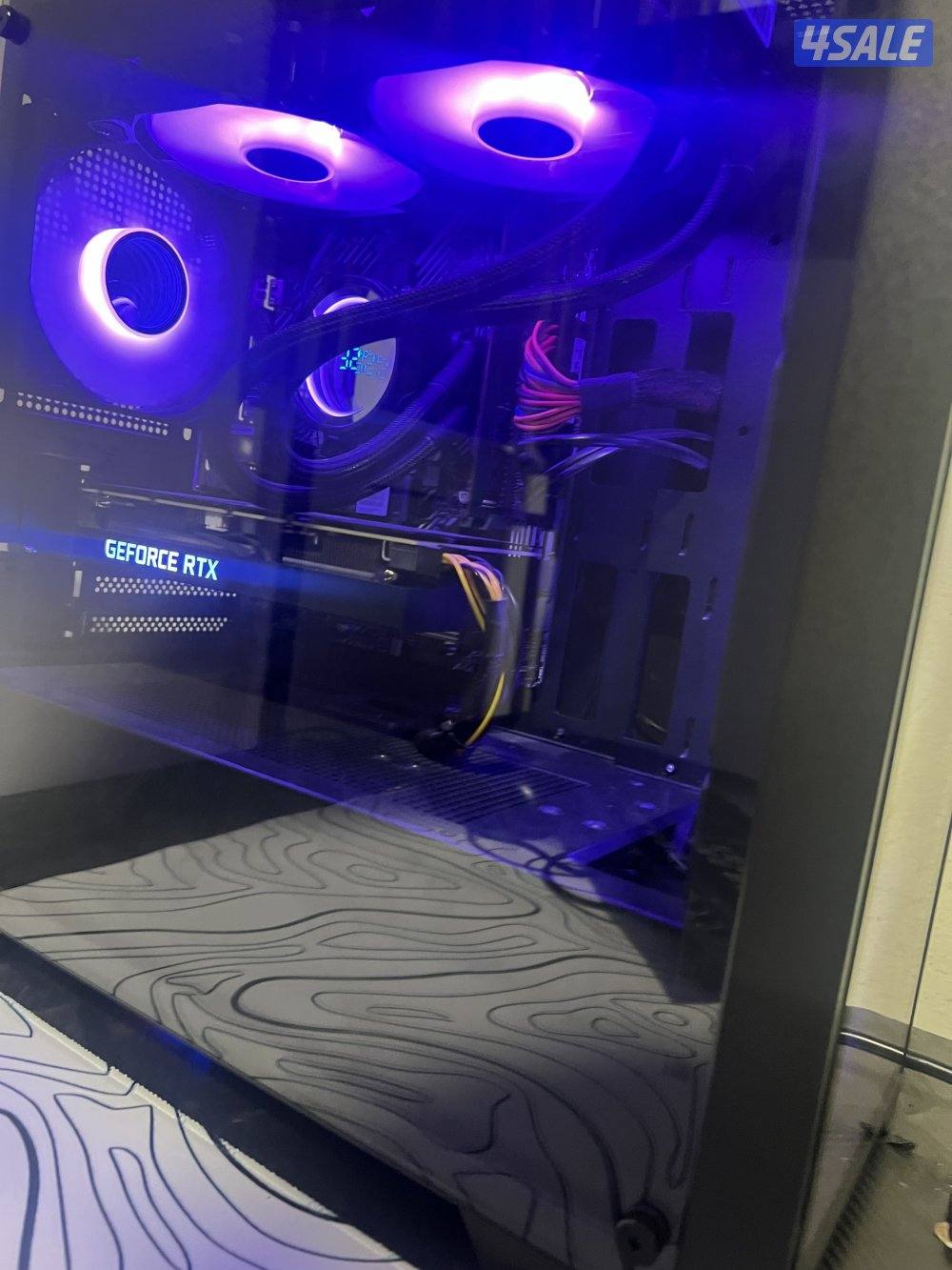 للبيع كمبيوتر قيمنق5