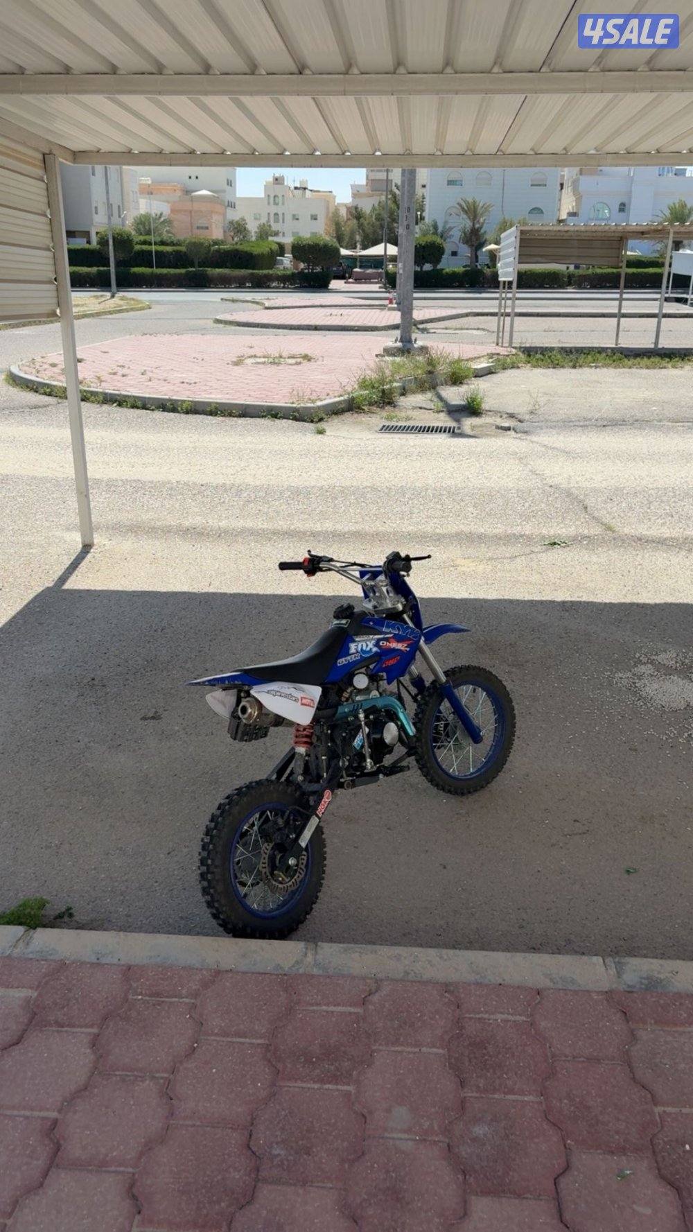 للبيع سيكل صيني125ccالسيكل نضيف صارله شهرين عندي باقي التفاصيل واتس2