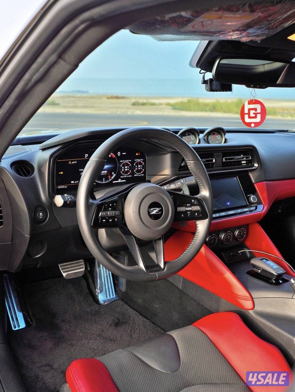 للبيع نيسان  Z قير اوتوماتيك بحالة الوكالة  استعمال يومي13
