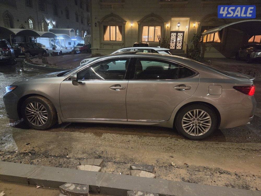 لكزس ES350 مديل 2016 سلفير داخل تان0