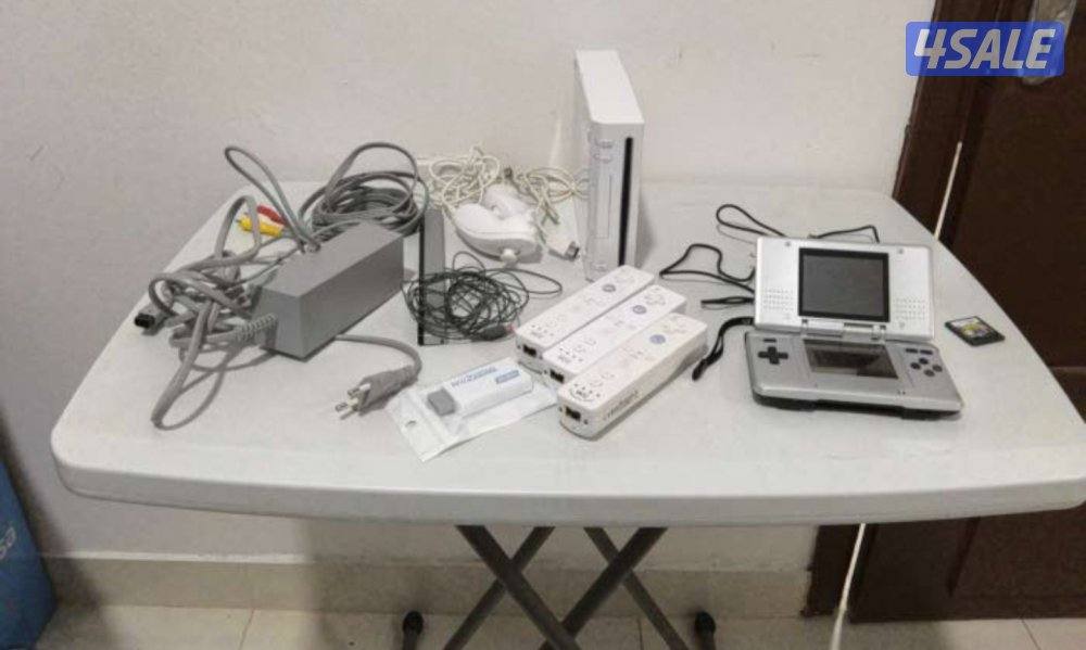 للبيع جهازي Nintendo DS و Nintendo Wii0