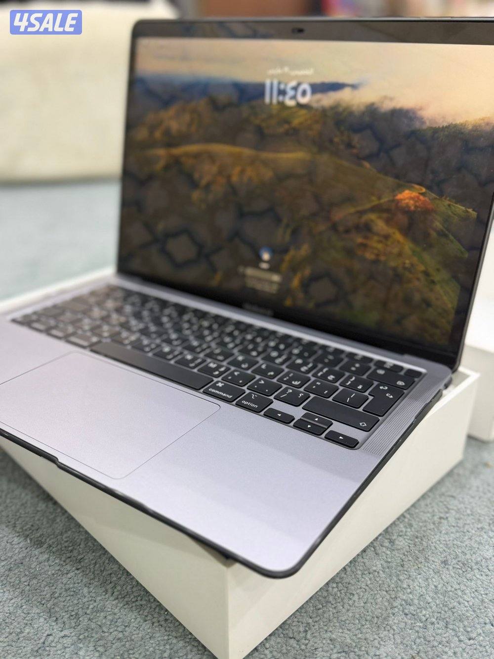 ماك بوك اير M10