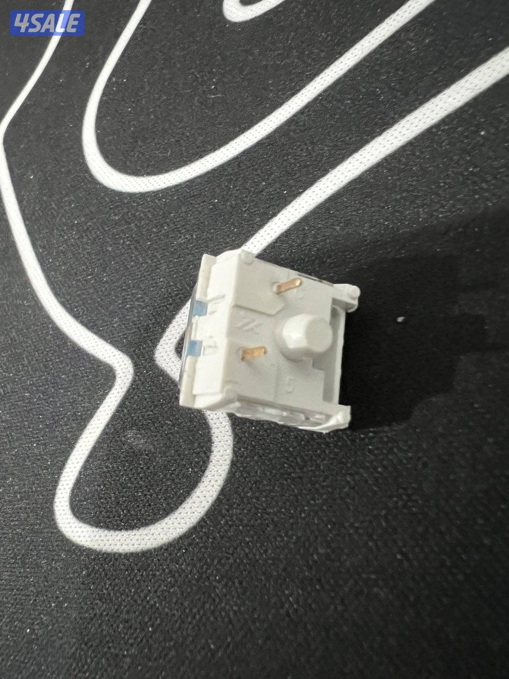 Blue switchسويتشات زرقه2