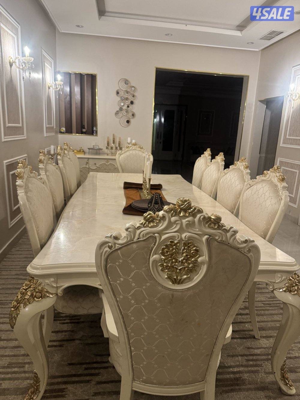 طاولة طعام مع 10 كراسي مع كبت بوفيه1