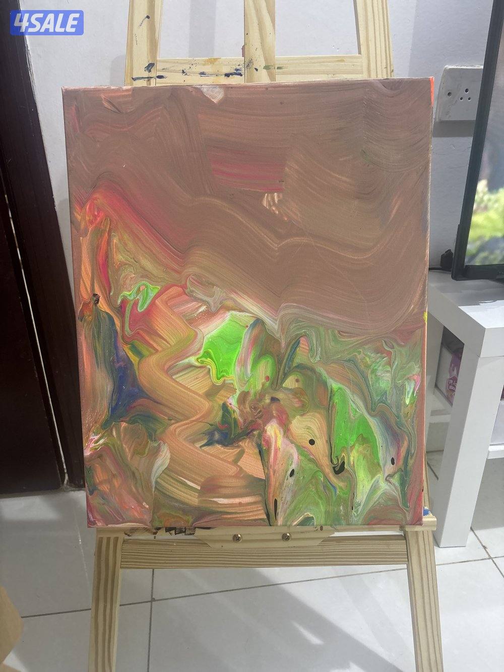 لوحه داخلها قصص عديده1