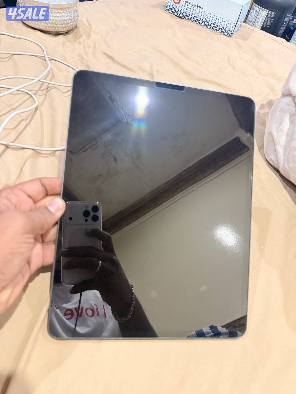 iPad Pro 4th generation 12.9in 256 GB face id working perfectly7