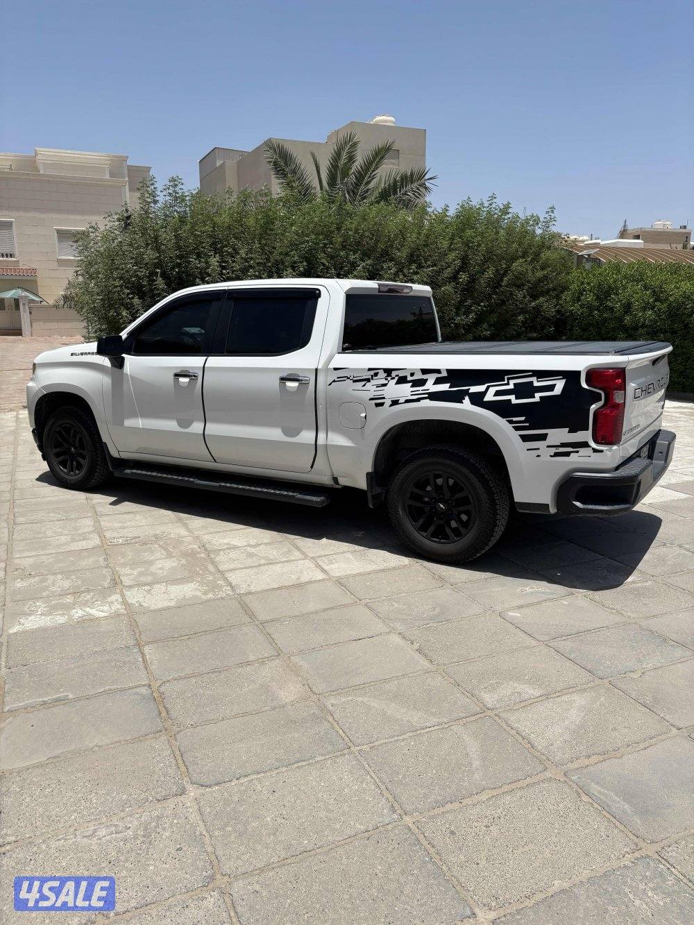 للبيع وانيت سلفرادو قمارتين مع دبل موديل 20200