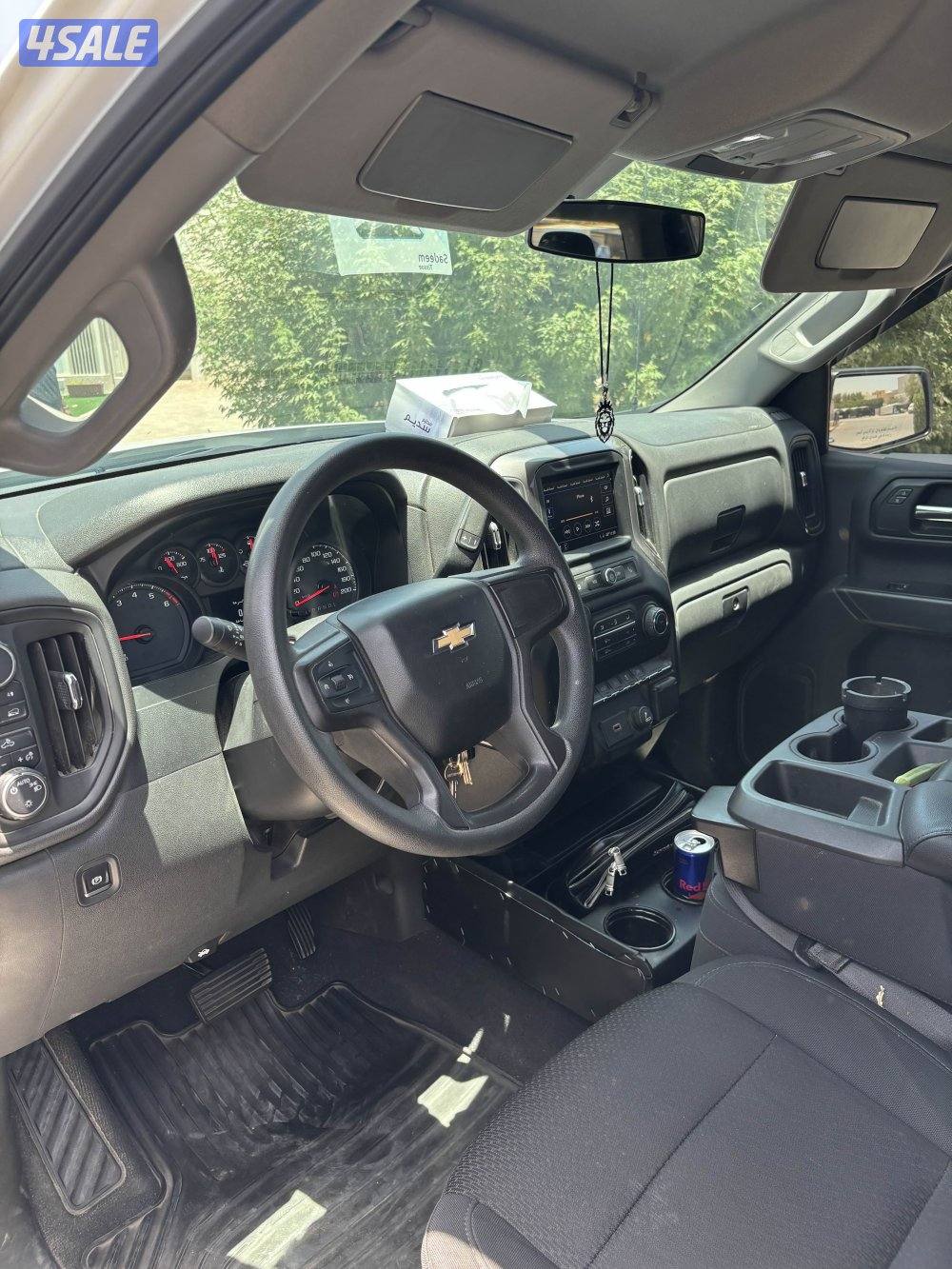 للبيع وانيت سلفرادو قمارتين مع دبل موديل 20203