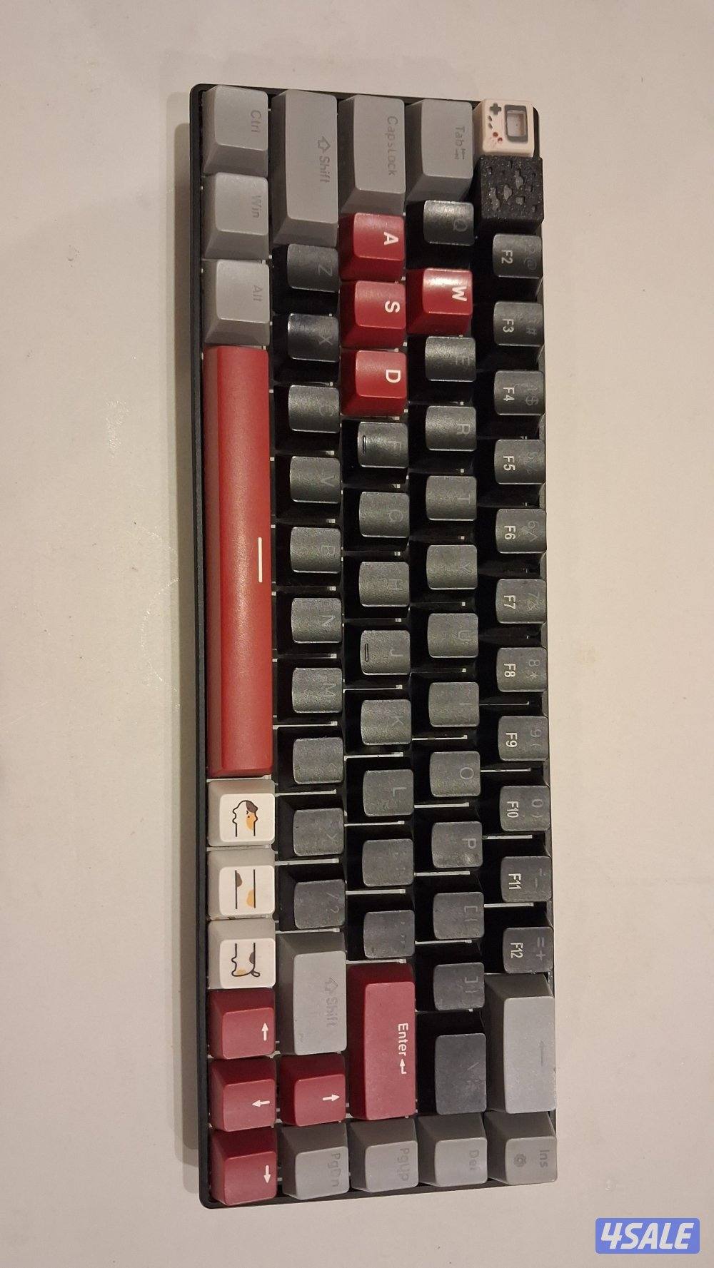 للبيع كيبورد مستعمل من magegee0