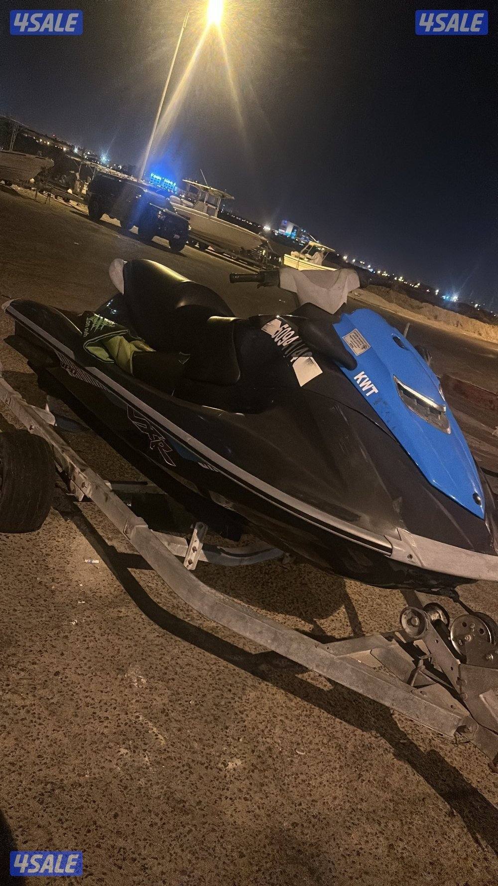 خبراء وصيانة وتصليح المكان البحري1