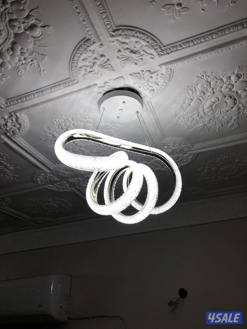 معلقات السقف عدد ١٠2