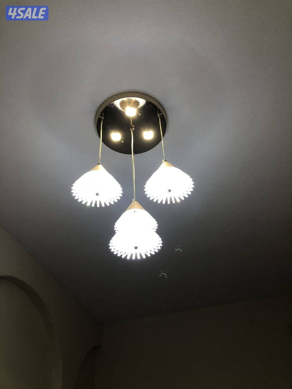 معلقات السقف عدد ١٠4