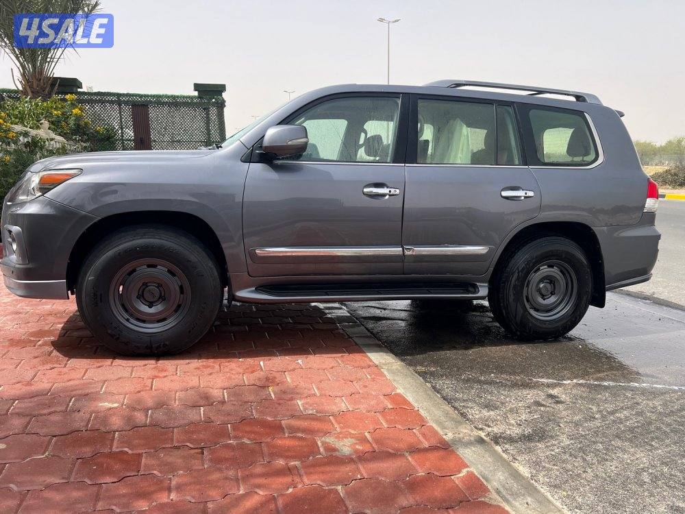 للبيع لكزس موديل ٢٠١٢1