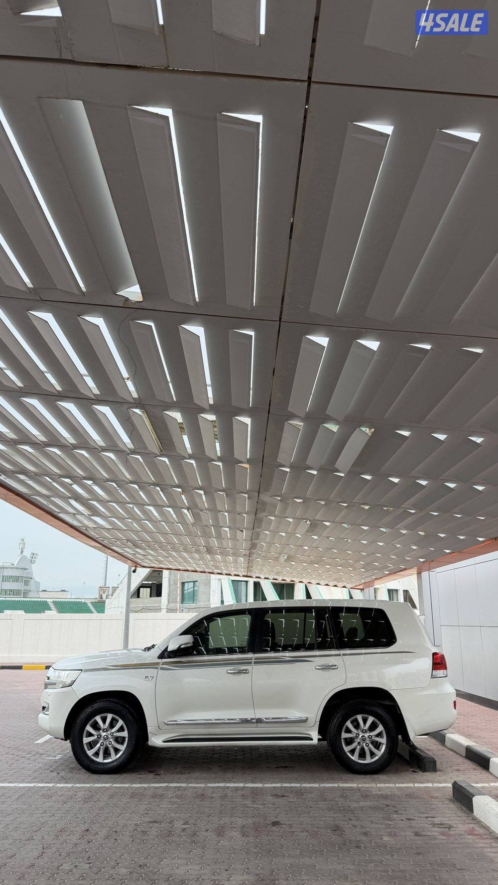 لاندكروزر Vxr4