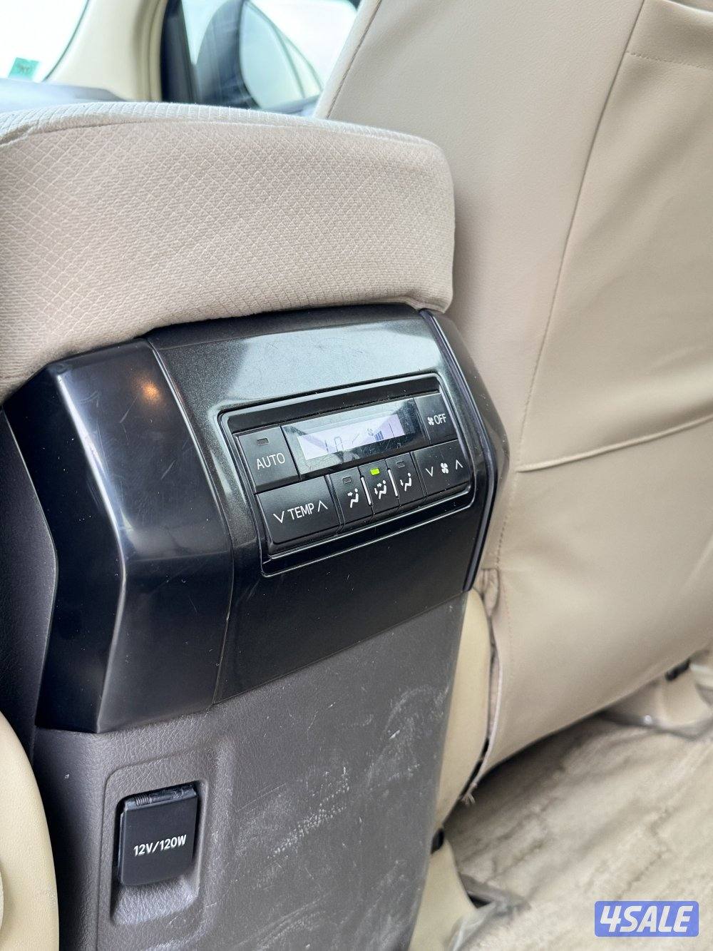 TOYOTA PRADO 2014 TXL SILVER | FULL DEALERSHIP SERVICE HISTORY |7