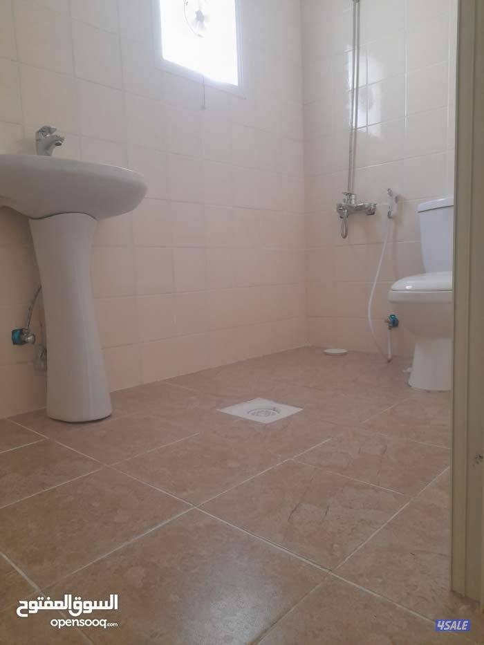 شقق للإيجار غرفه وصاله حمام ومطبخ عائلات فقط وافدين14