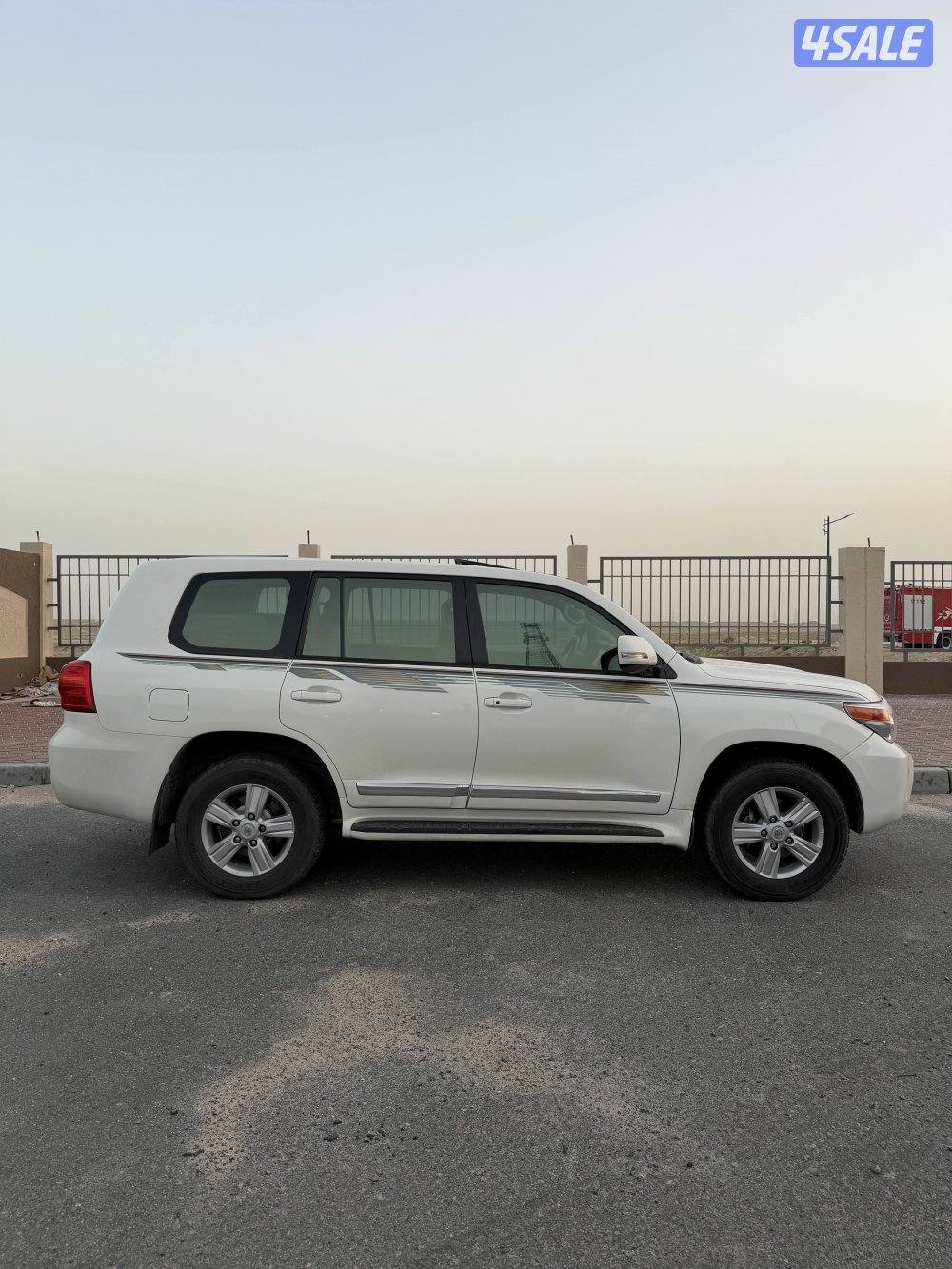 لاندكروزر 20141