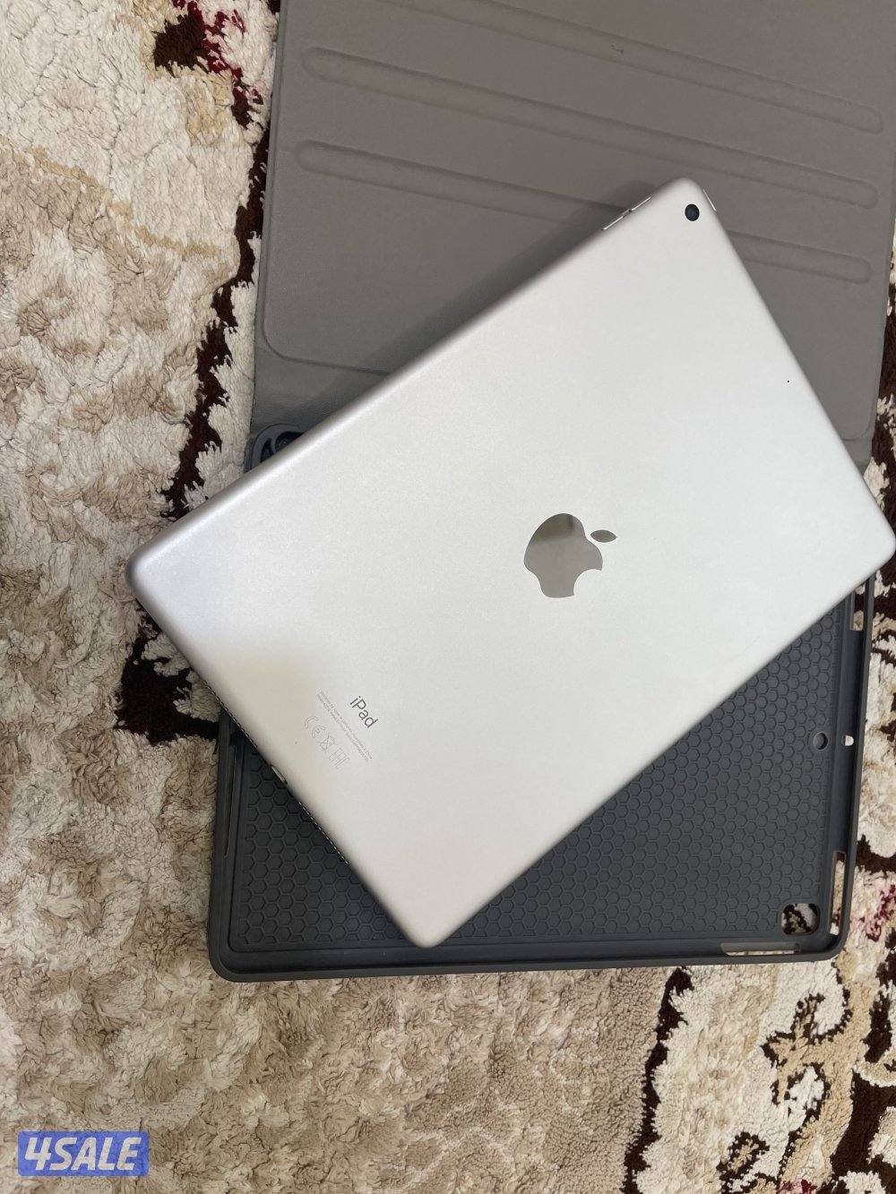 ايباد ابل 8 الثامن 32 قيقا نظيف مو مفتوح ولا مصلح تحديث جديد مع بوك6