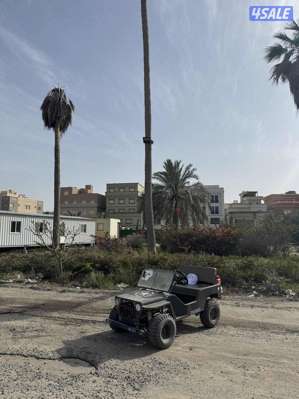 ميني جيب بحالة ممتازة لا خراب لا شي0