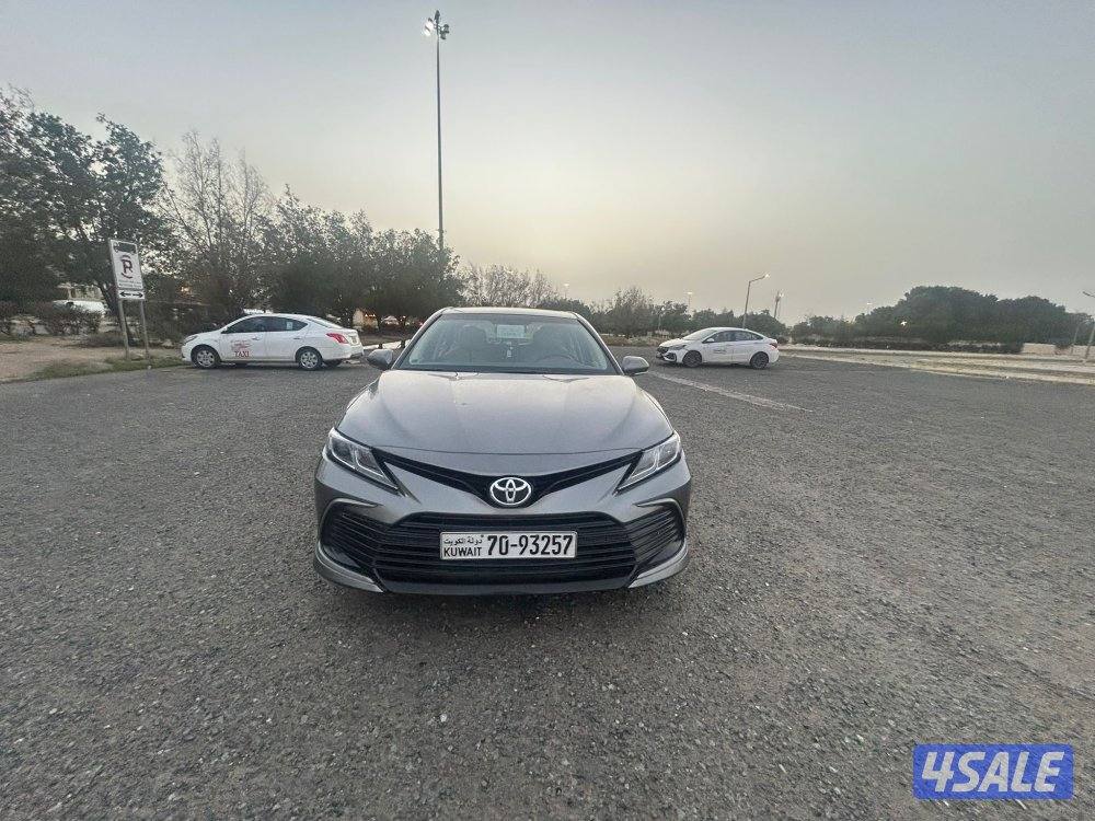 كامري 2024 ماشي 44 الف كم تحت الكفاله0