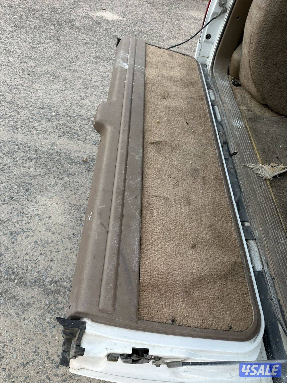 للبيع تاهو باب واحد3