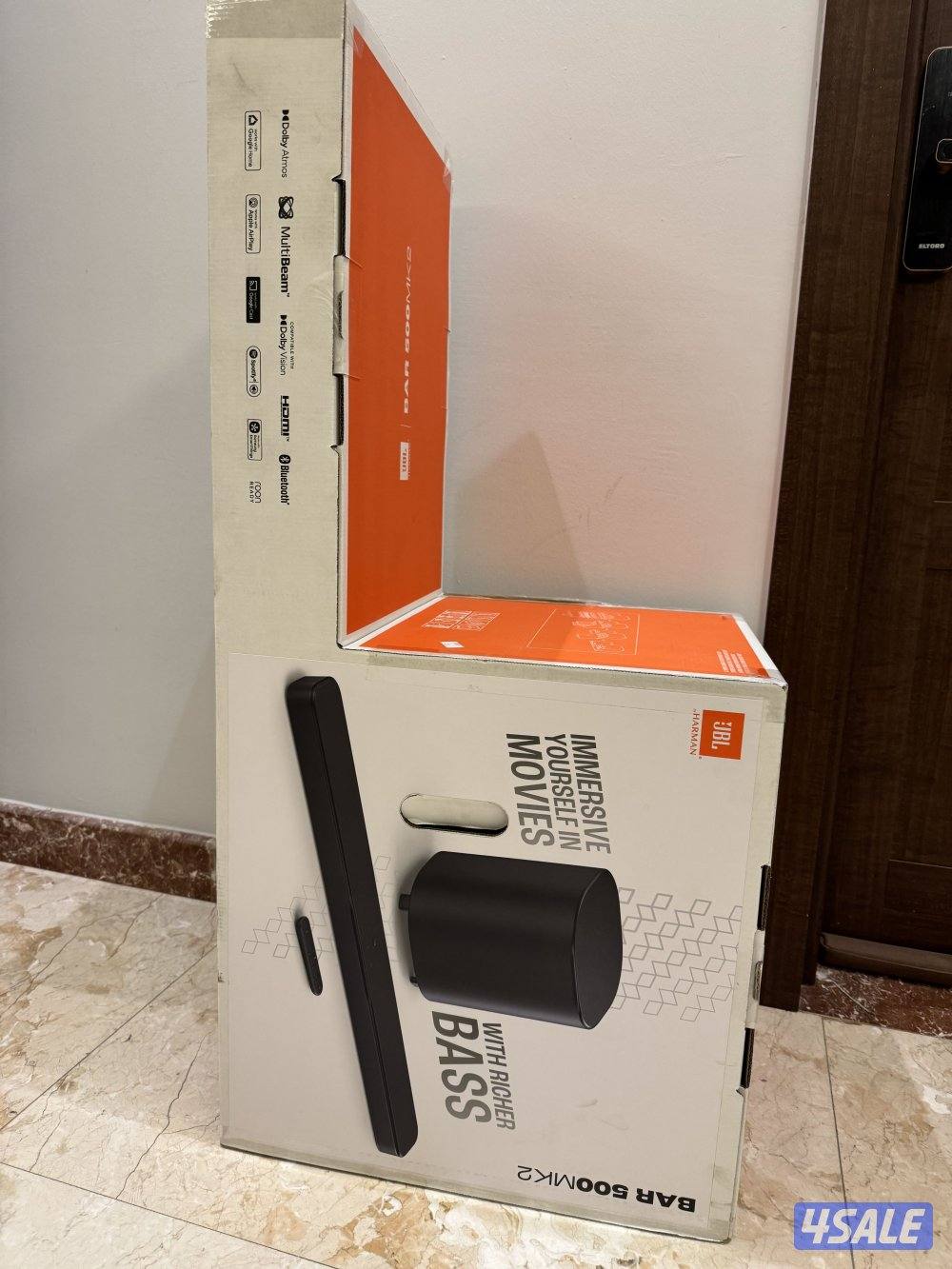 للبيع تلفزيون سوني سمارت 4k قياس 65 inch مستعمل + ساوند بار jbl جديد3