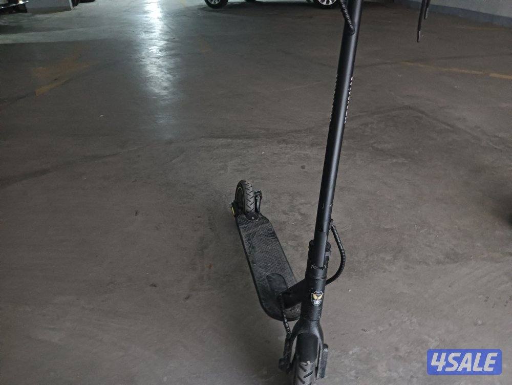 للبيع سكوتر بحالة ممتازة1