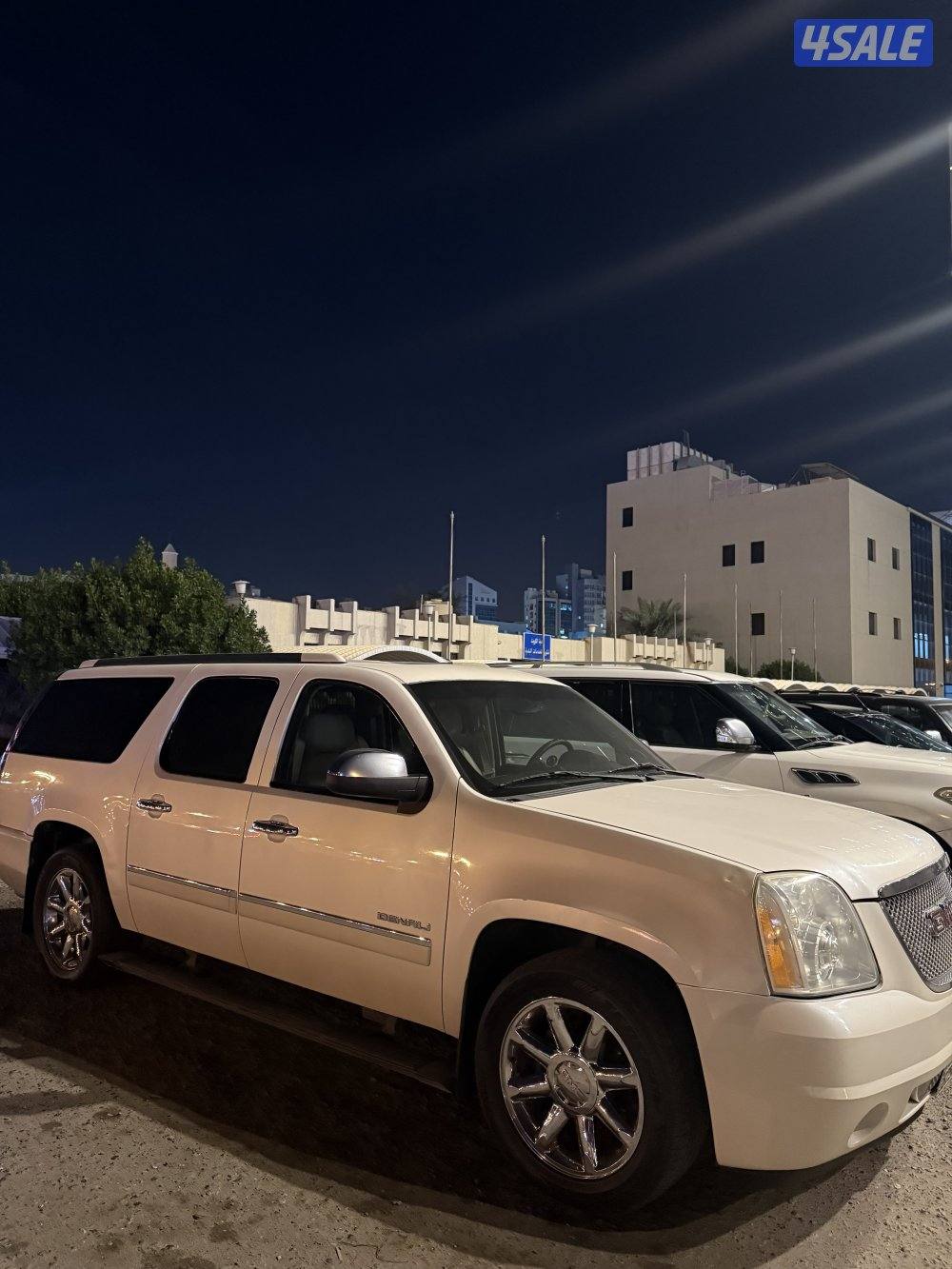 Gmc Yukon Denali XL Polar white9