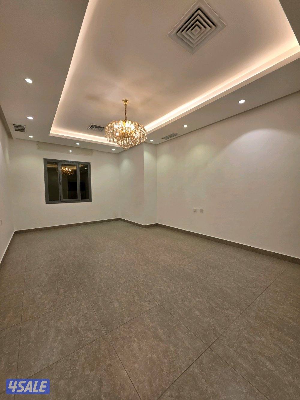 للايجار بالفنيطيس ٣ غرف للوافدين1