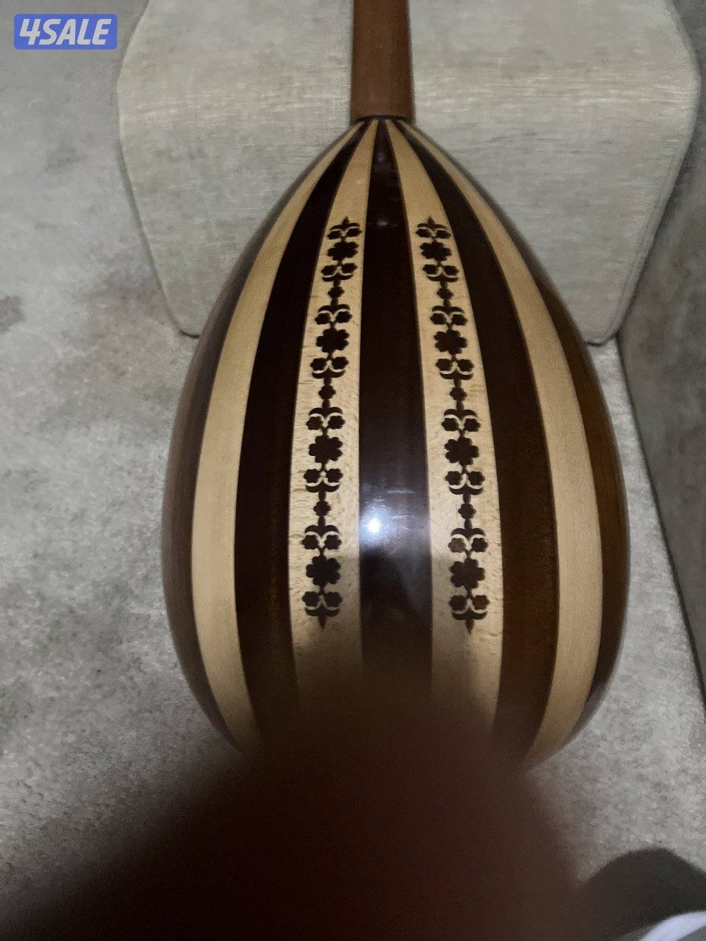 عود مصري  لوكس صوته جميله معا جنطه وريشه1