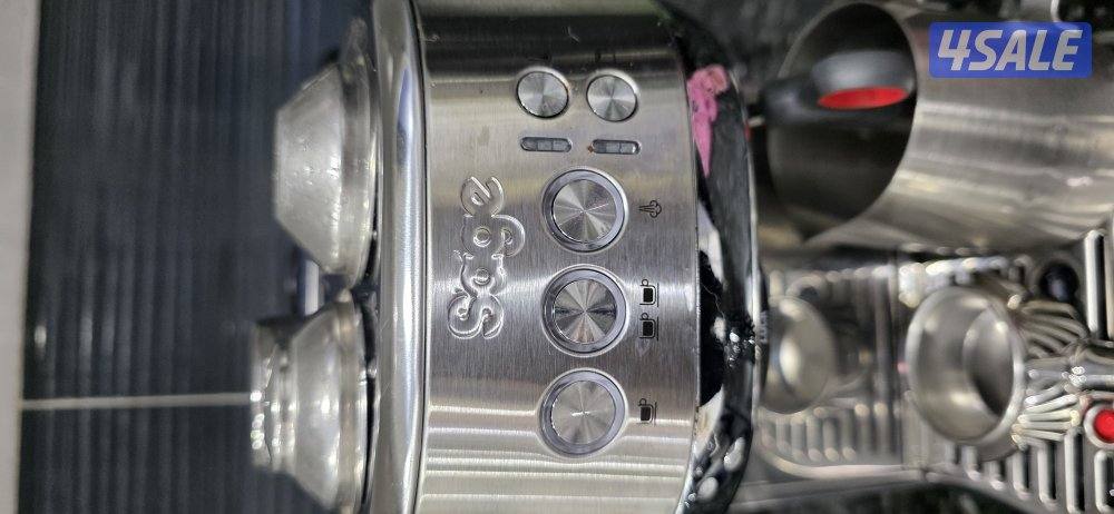 مكينة قهوة مع مطحنة و اغراض2