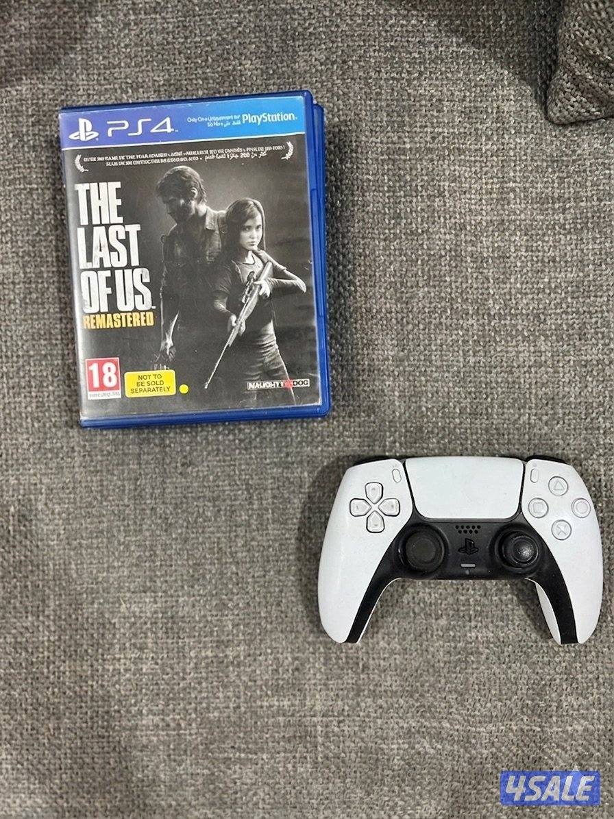 Ps5 with 1 controller and 3 games2