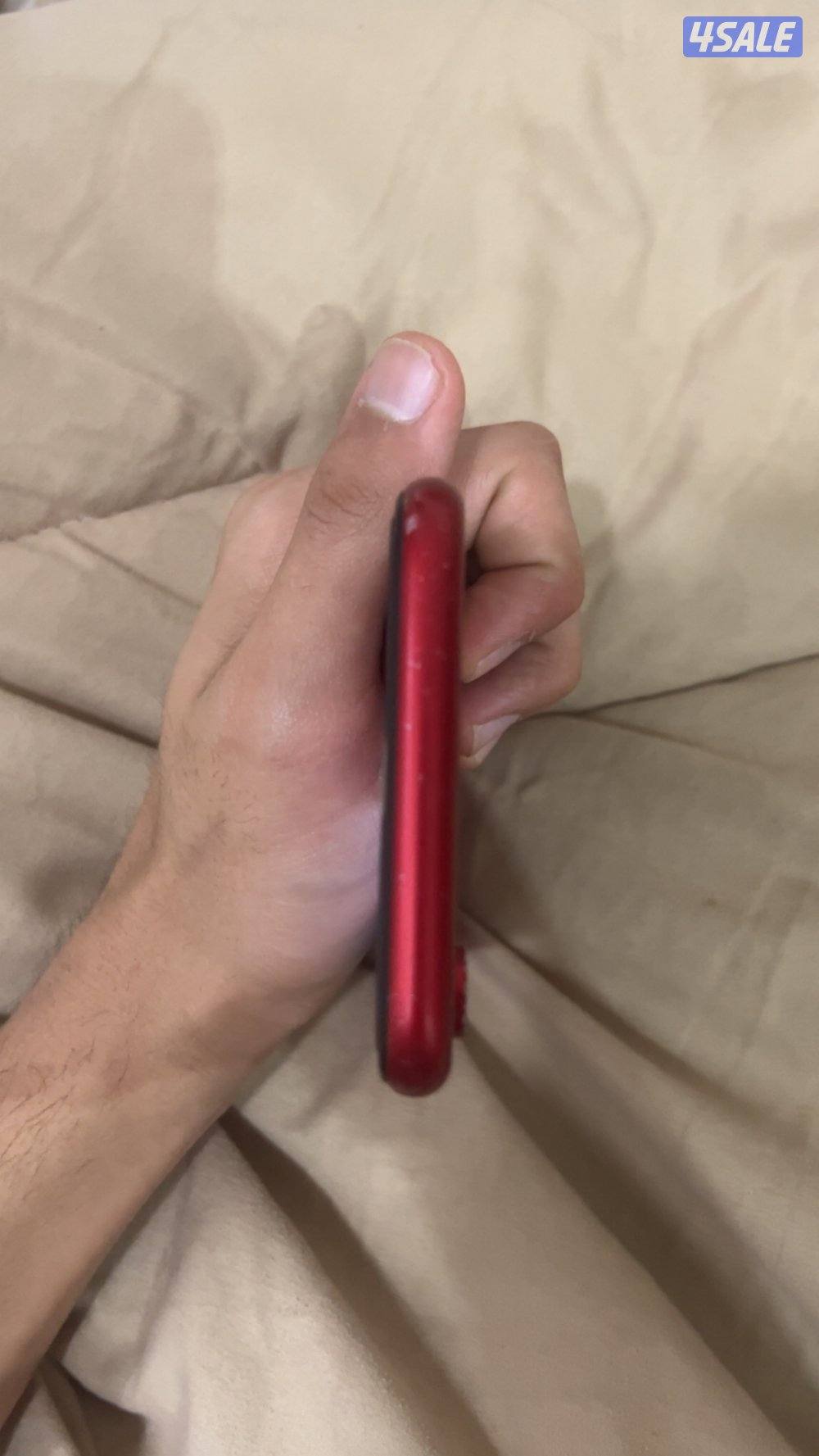 ايفون XRاحمر4