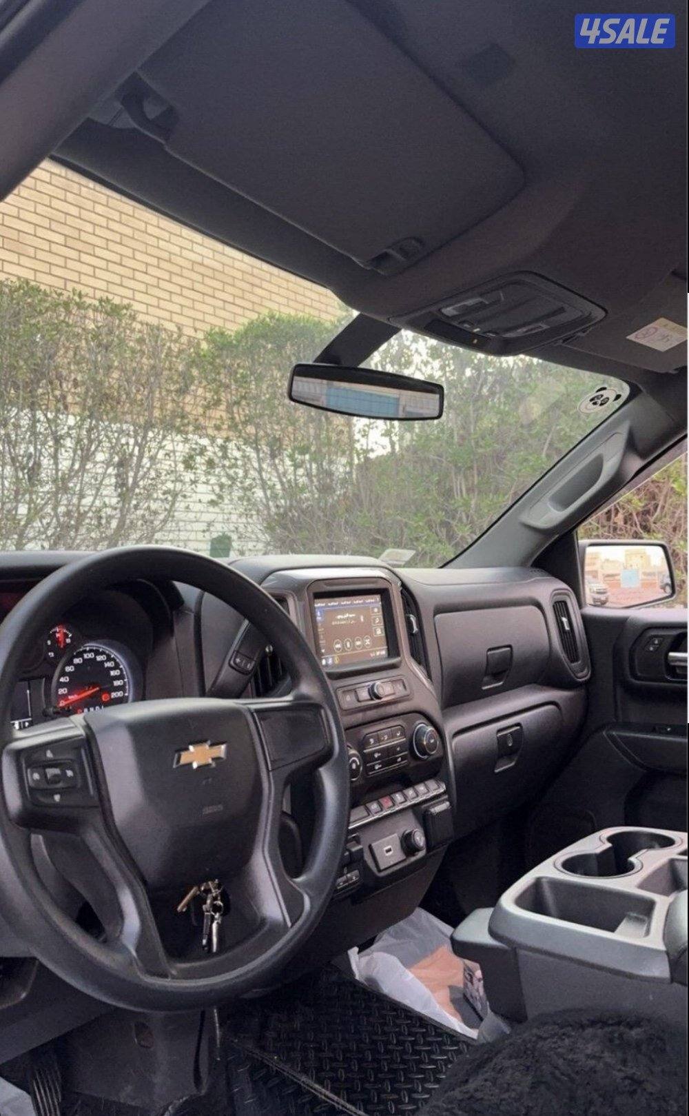 سياره سلفرادو قمة بنظافه1