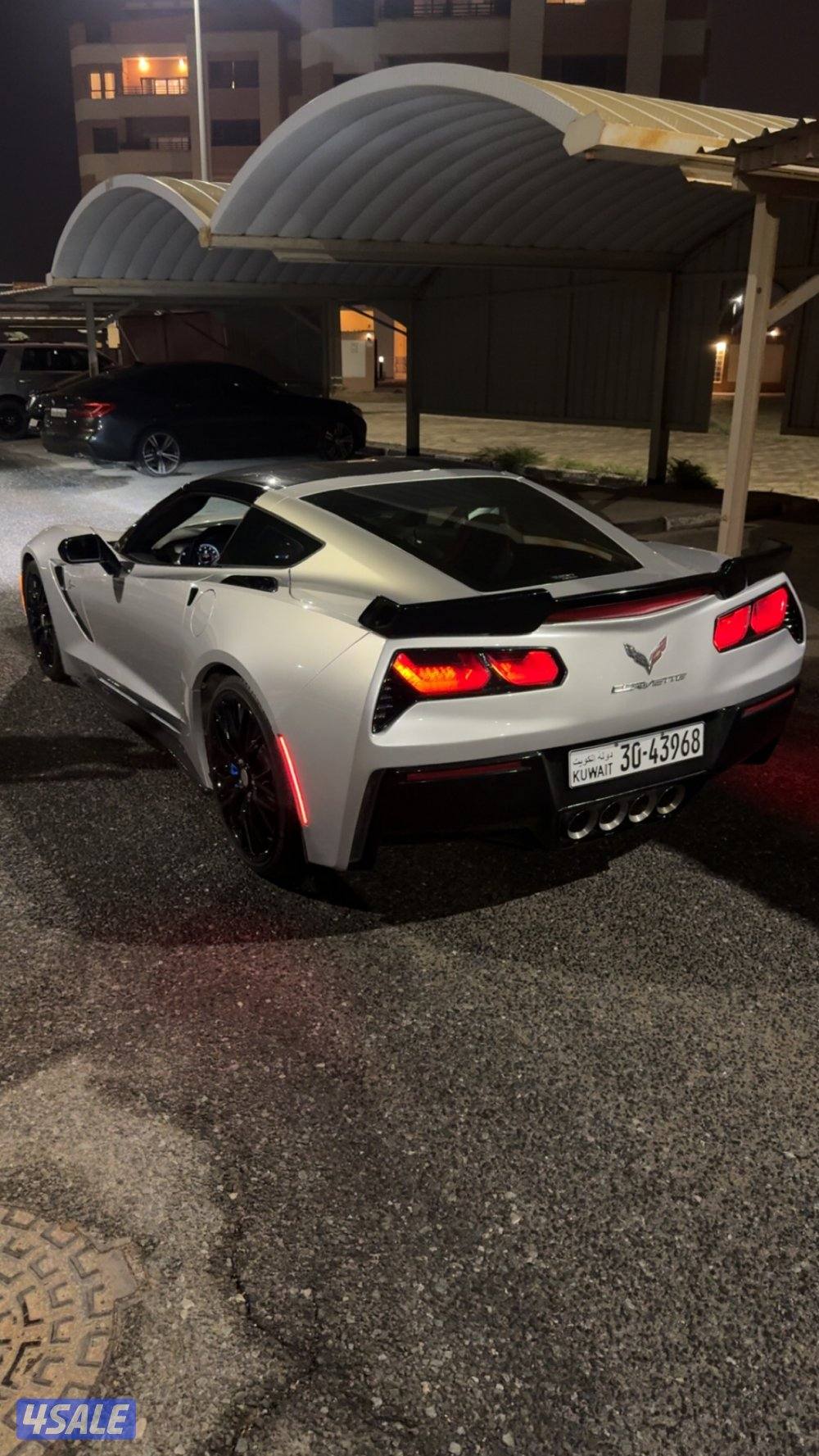 كورفت c7 ٢٠١٤ ماشي ١٧٦ كيلو قير عادي0