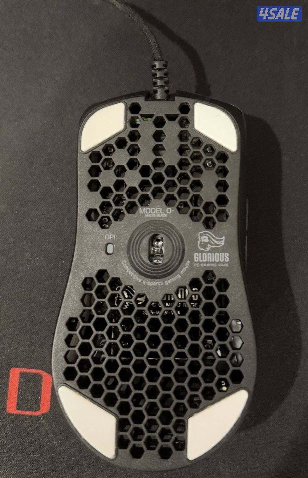 للبيع ماوس قلوريس موديل o- و كيبورد crosair السويتش احمر و ماوس باد2