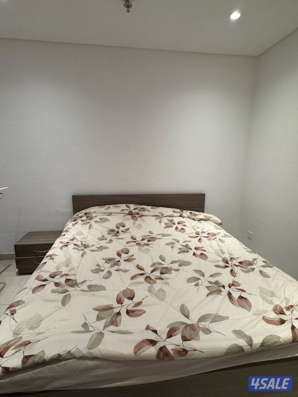 تخت مع خزانة1