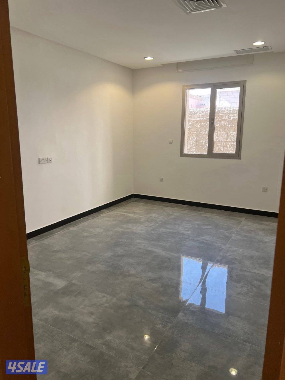 للايجار دور ارضي بالرقه قطعه1 والصباحيه وجابرالعلي2