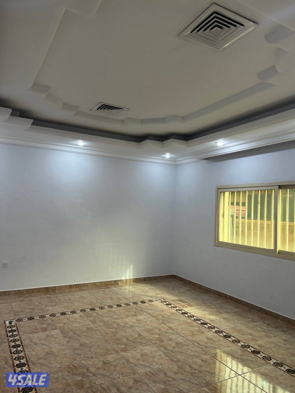 للايجار دور ارضي بالرقه قطعه1 والصباحيه وجابرالعلي8