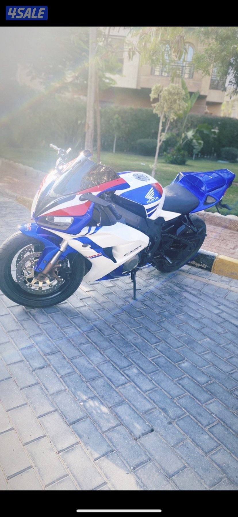 Gsxr - cbr1000rr مطلوب 2008-20111