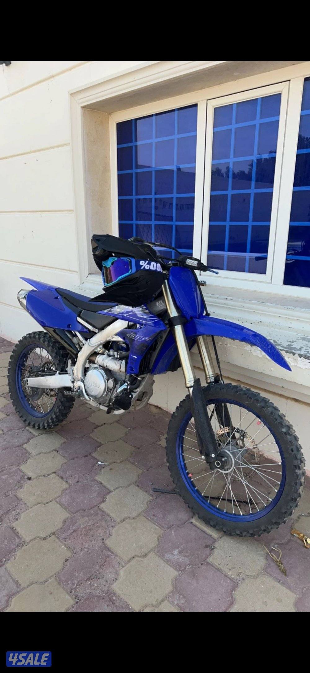 للبيع سيكل yzf 450  موديل 2023 سيكل ما يبيله شي بس بطاريه0
