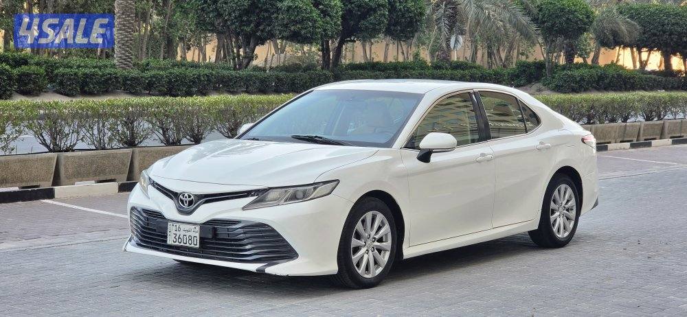 للبيع كامري LE موديل 2018 شرط الفحص0