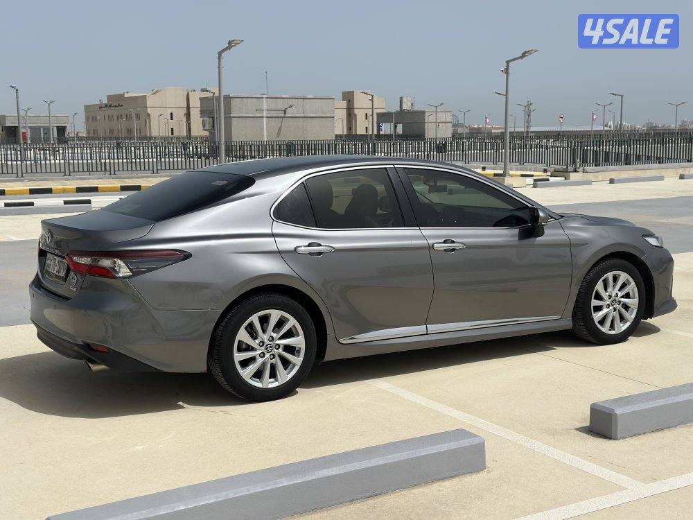 للبيع كامري 2023 مالك اول1