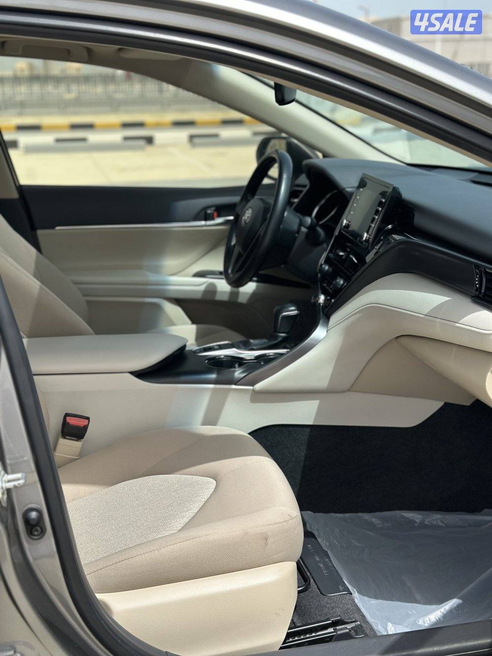 للبيع كامري 2023 مالك اول7