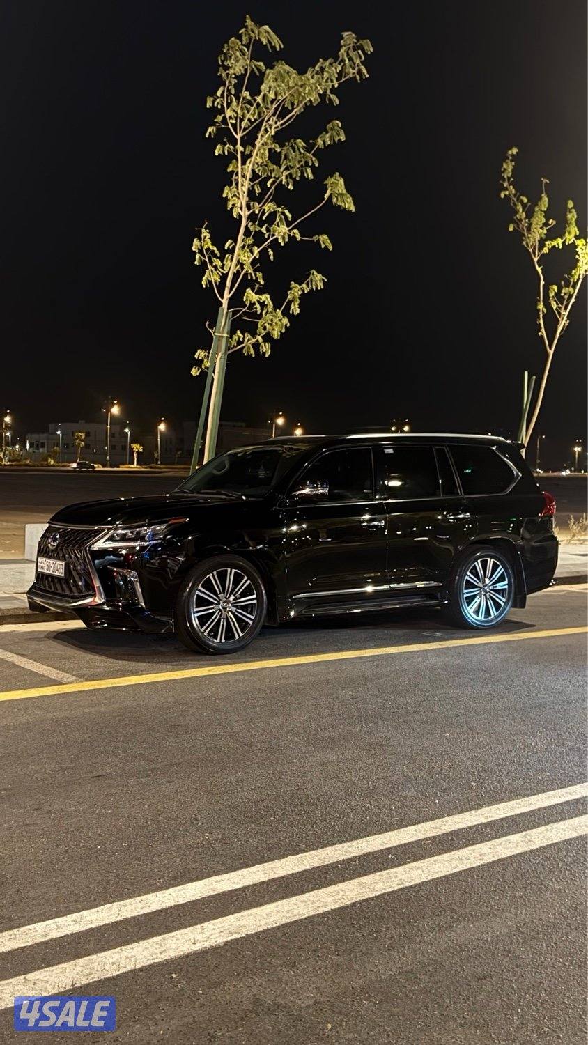 للبيع لكزز ٢٠١٨1