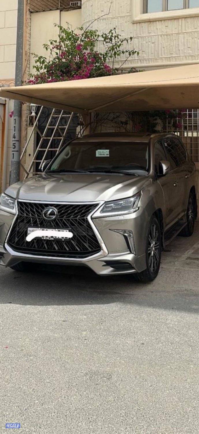 للبيع جيب Lx 20180